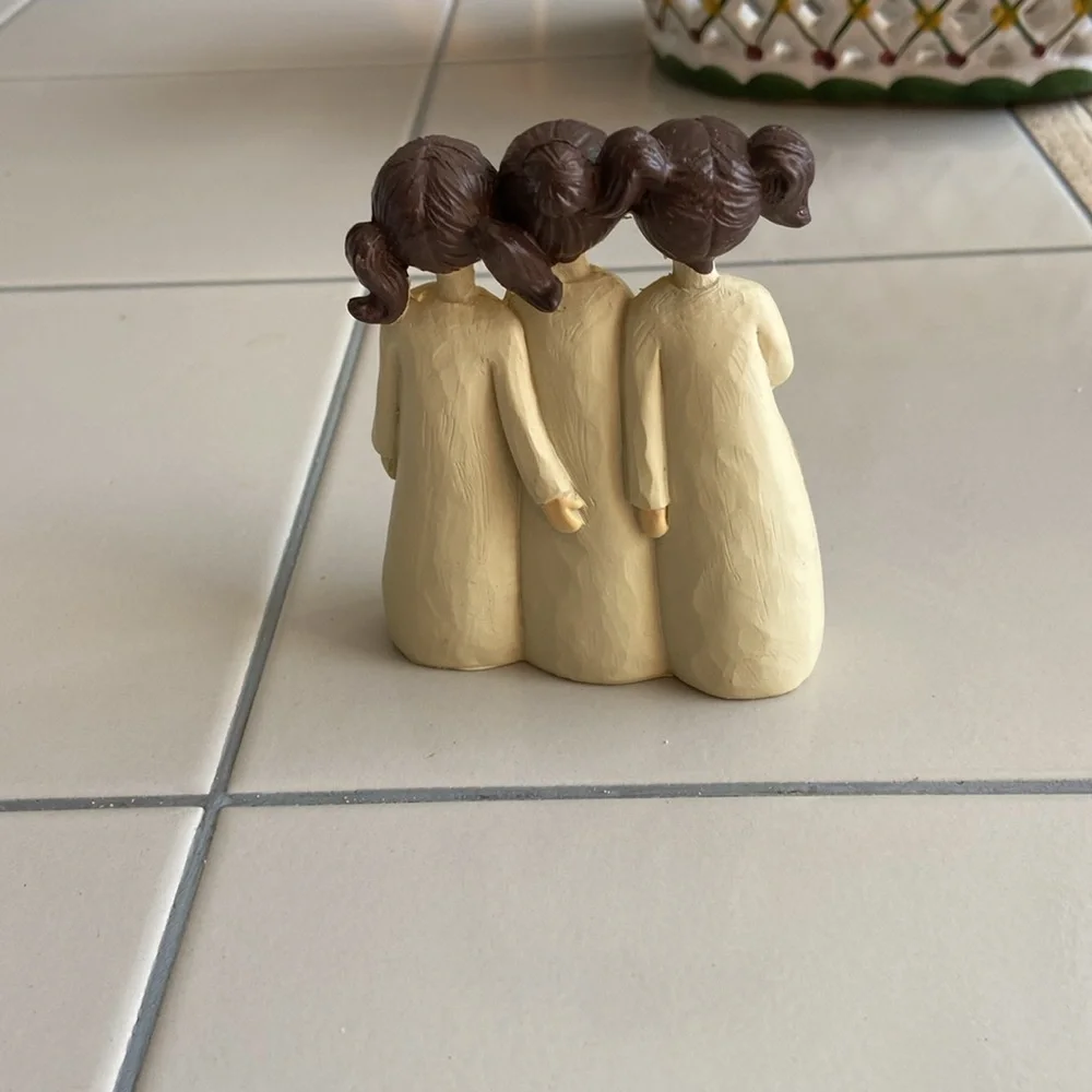 Sister Figurine Set - Cream